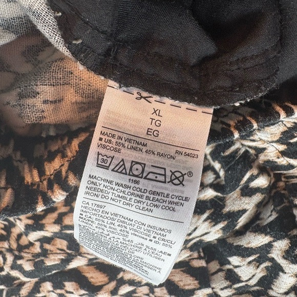 Mid-Rise Cropped Linen-Blend Pants Neutral Ikat - Picture 11 of 12